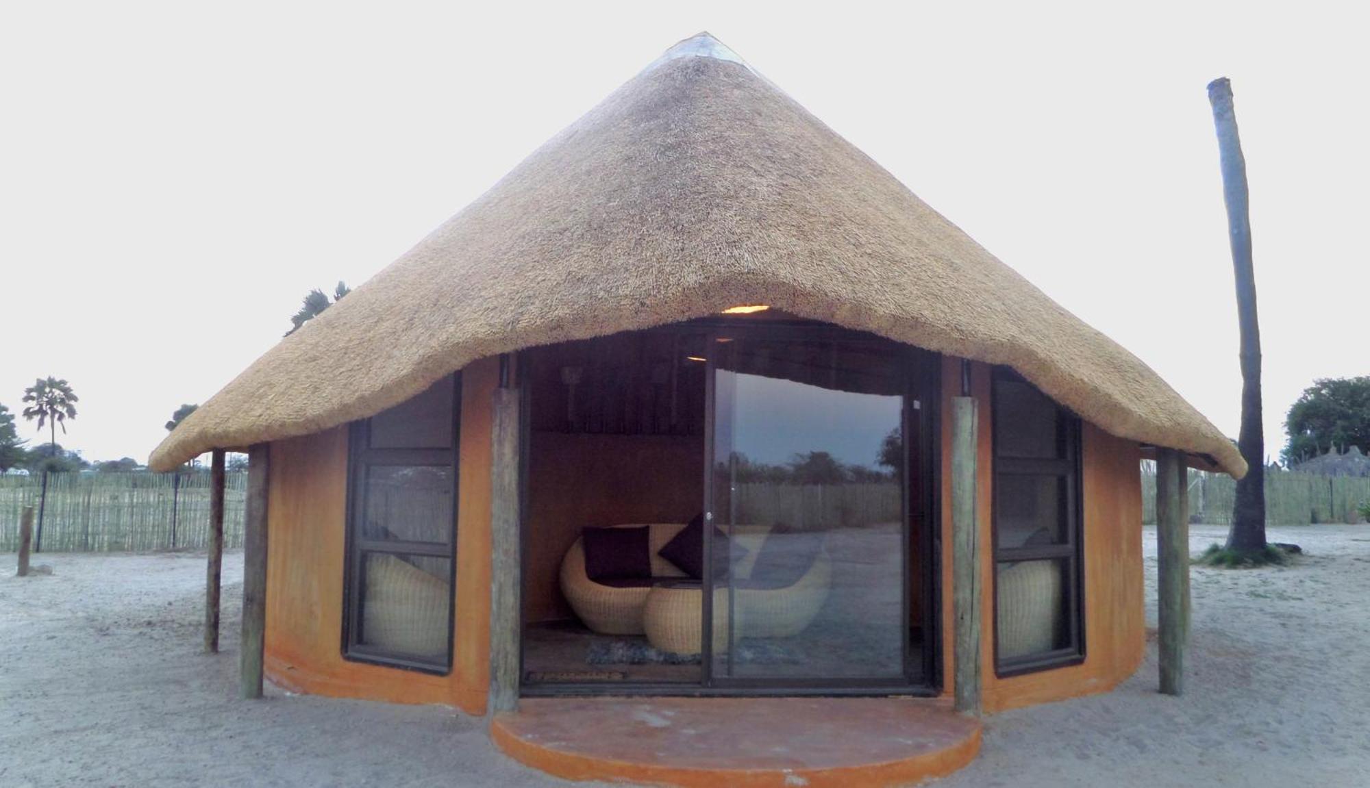 Ongula Village Homestead Lodge Omupumba Ruang foto