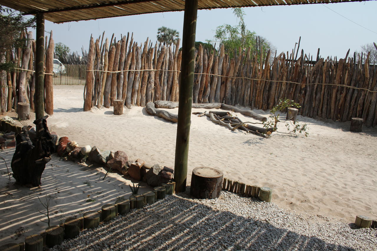 Ongula Village Homestead Lodge Omupumba Bagian luar foto