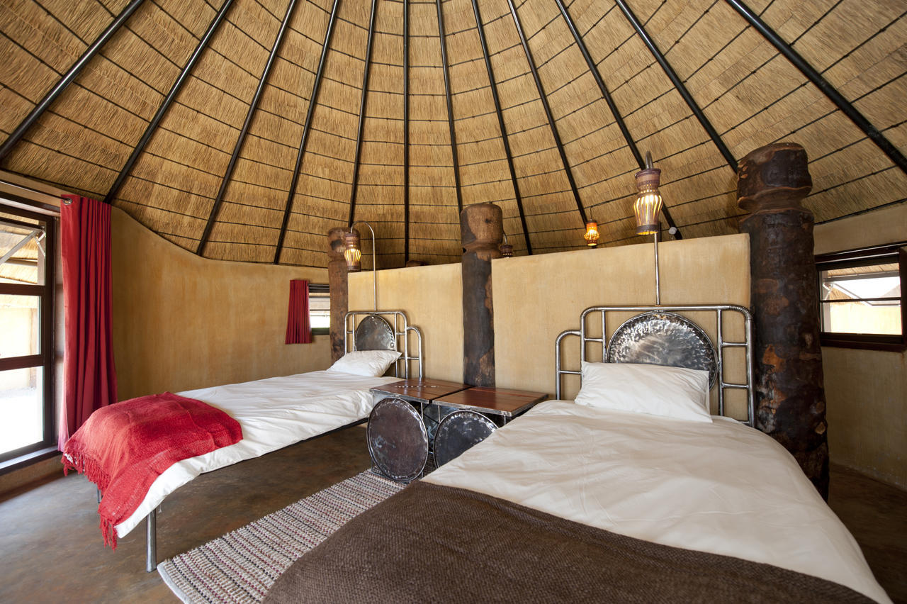 Ongula Village Homestead Lodge Omupumba Ruang foto
